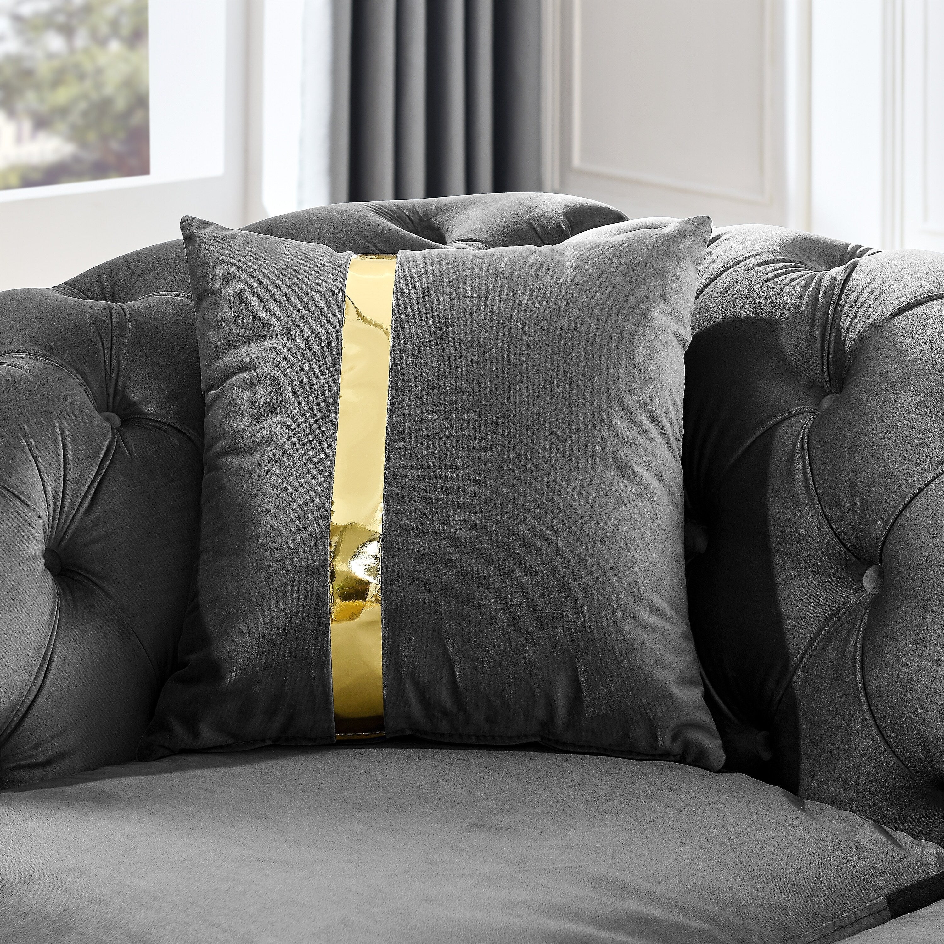Canapé 3 places Velvet 90,6 po avec 2 oreillers, coussins haute densité, accents dorés et oreillers