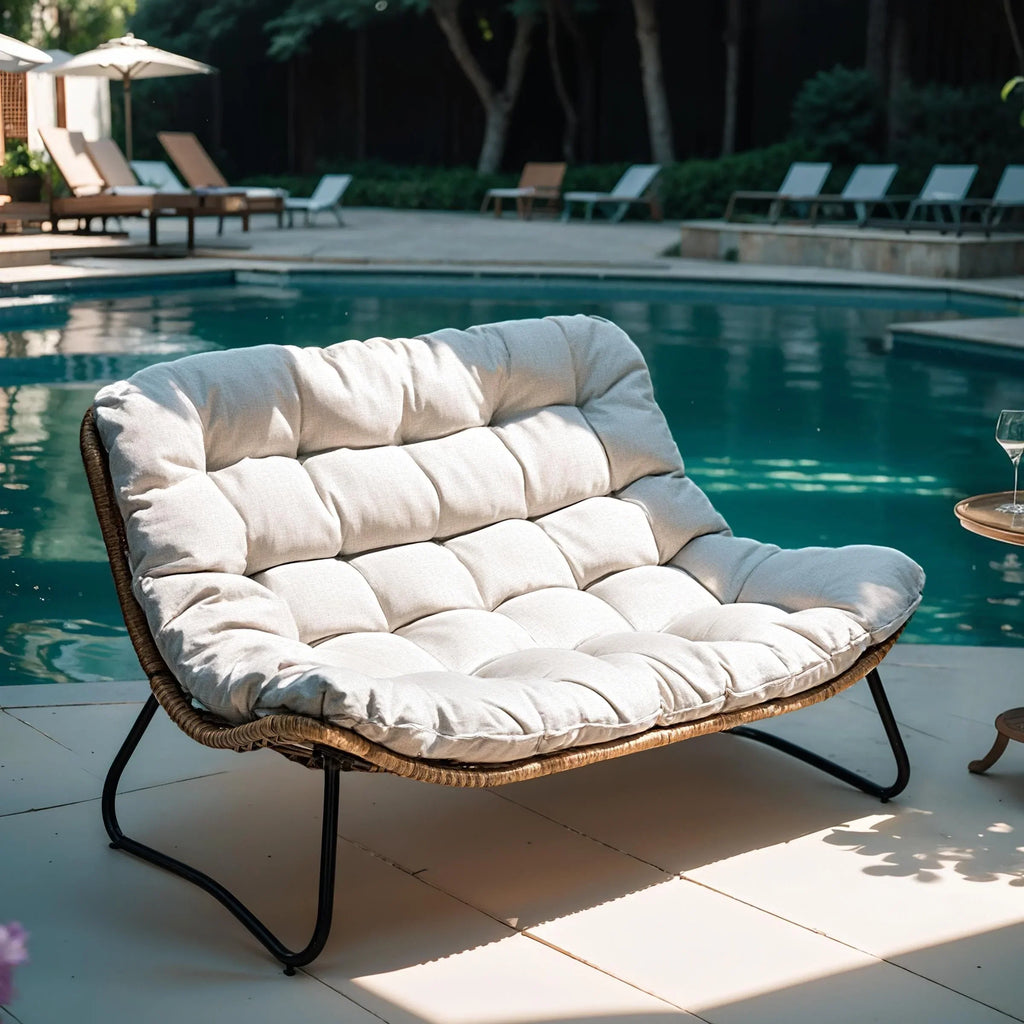 Causeuse double Papasan avec coussin, rotin PE tout temps et cadre en métal pour l'intérieur et l'extérieur